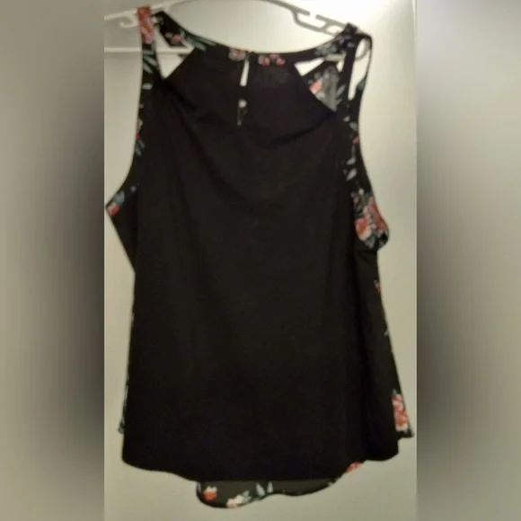🔥Host Pick🔥 NWOT Torrid Floral Woven Knit Tank Sz 2 - Picture 6 of 8